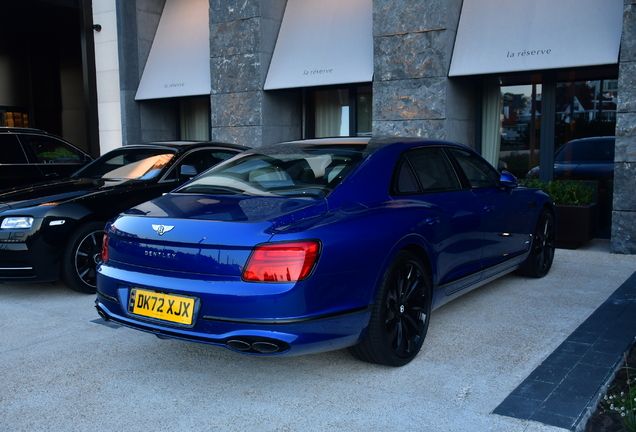 Bentley Flying Spur V8 Azure