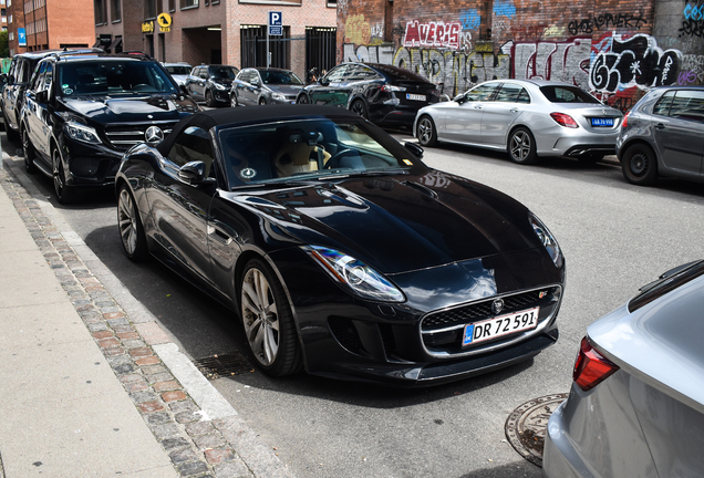 Jaguar F-TYPE S V8 Convertible