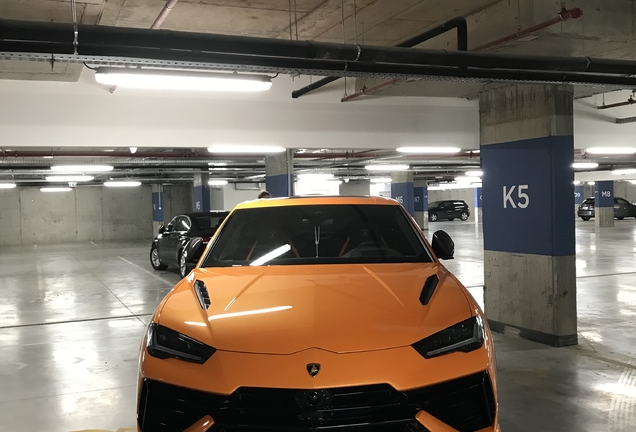 Lamborghini Urus S