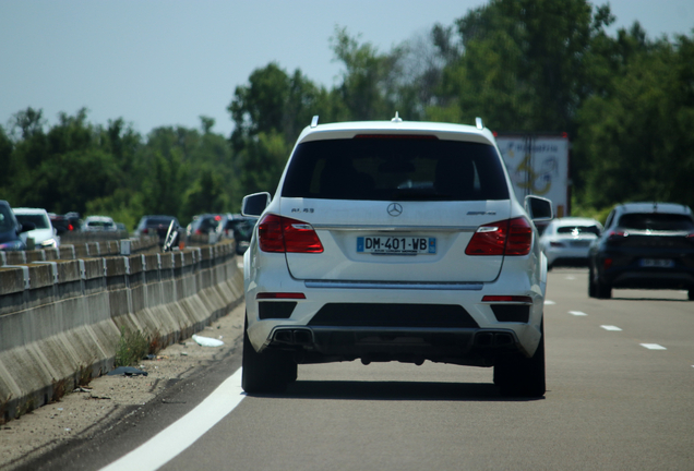 Mercedes-Benz GL 63 AMG X166