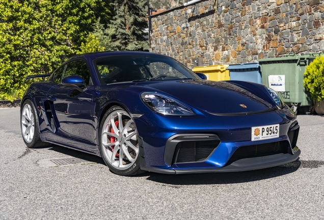 Porsche 718 Cayman GT4