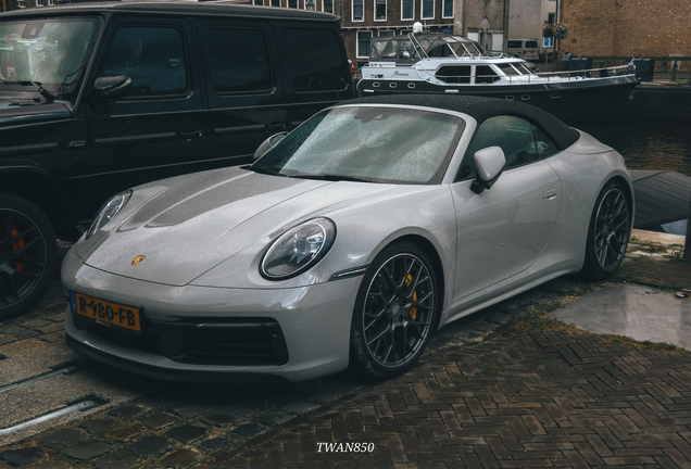 Porsche 992 Carrera 4S Cabriolet