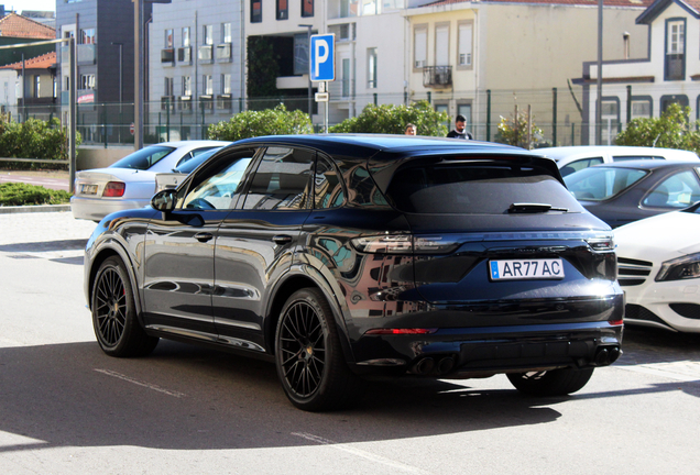 Porsche 9YA Cayenne GTS