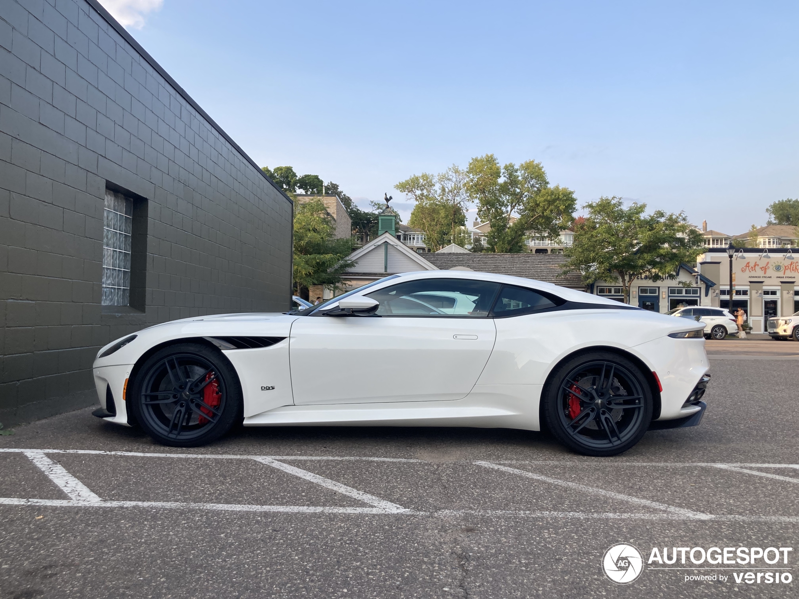 Aston Martin DBS Superleggera