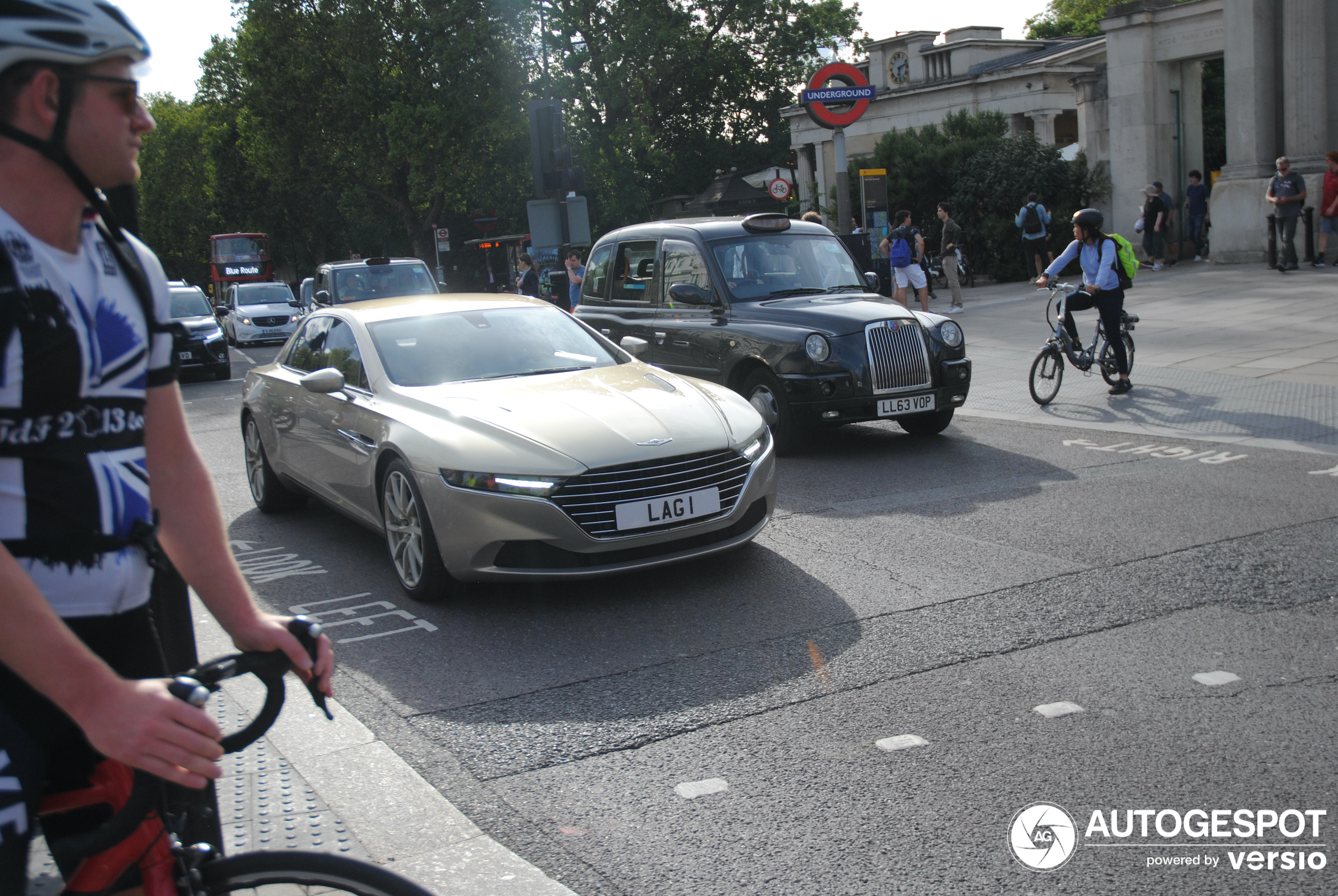 Aston Martin Lagonda Taraf