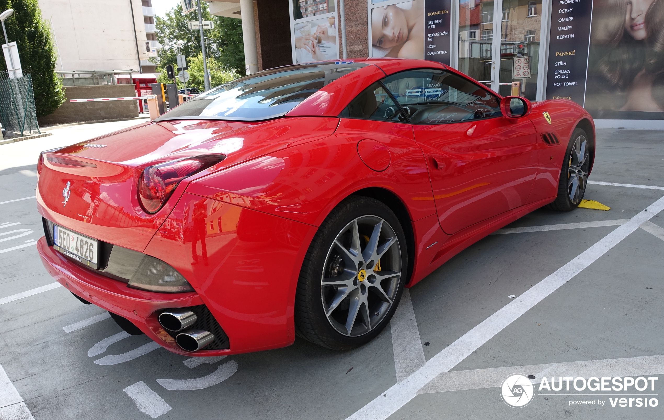 Ferrari California