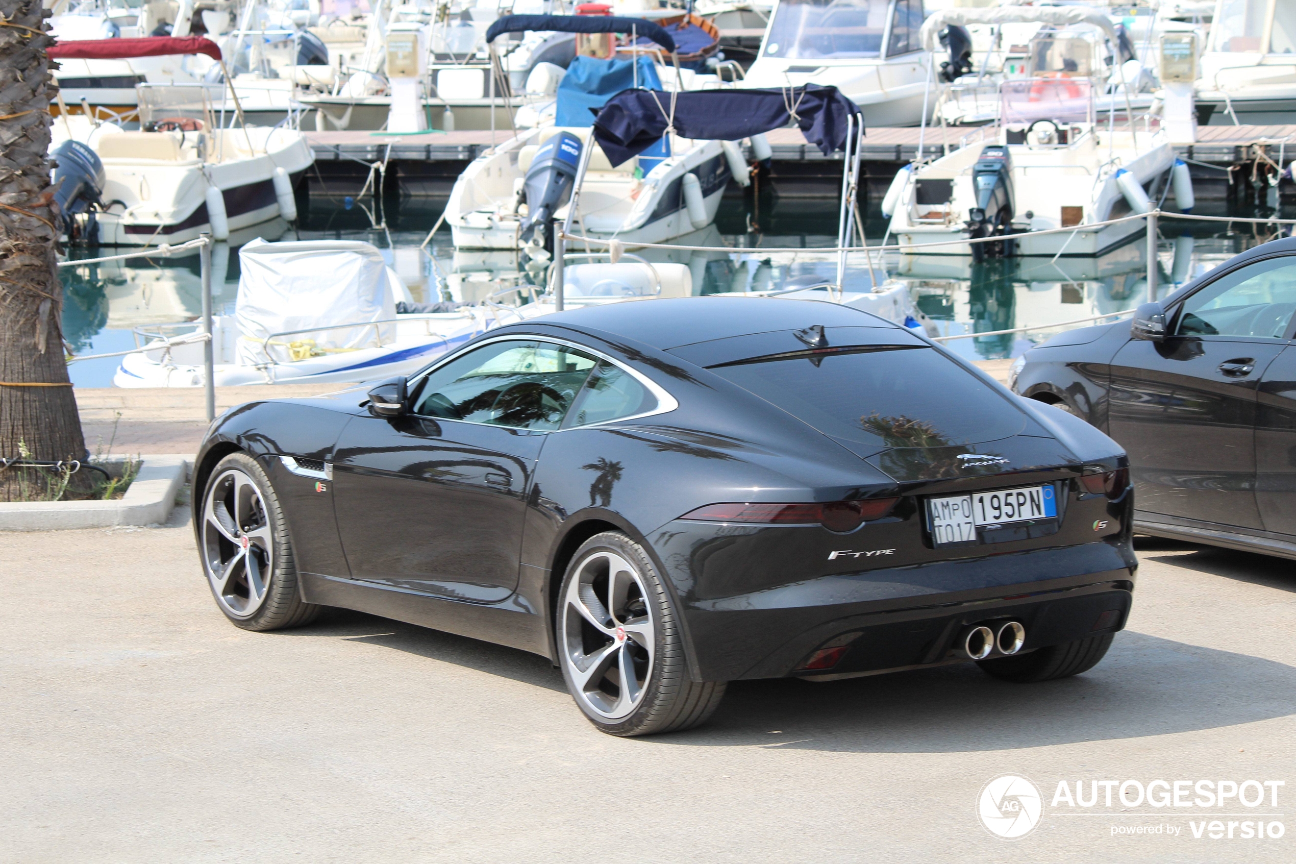 Jaguar F-TYPE S Coupé