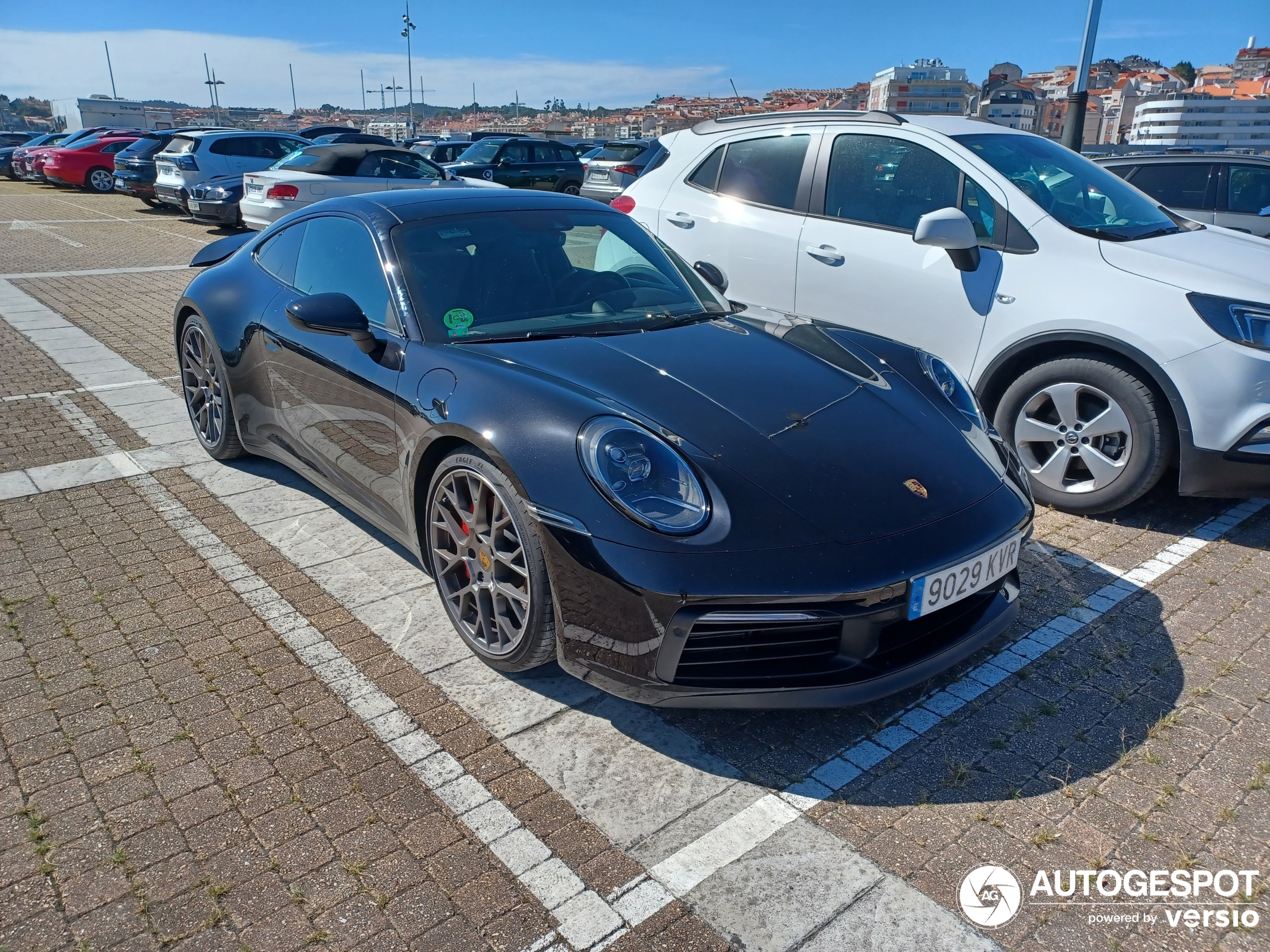 Porsche 992 Carrera 4S