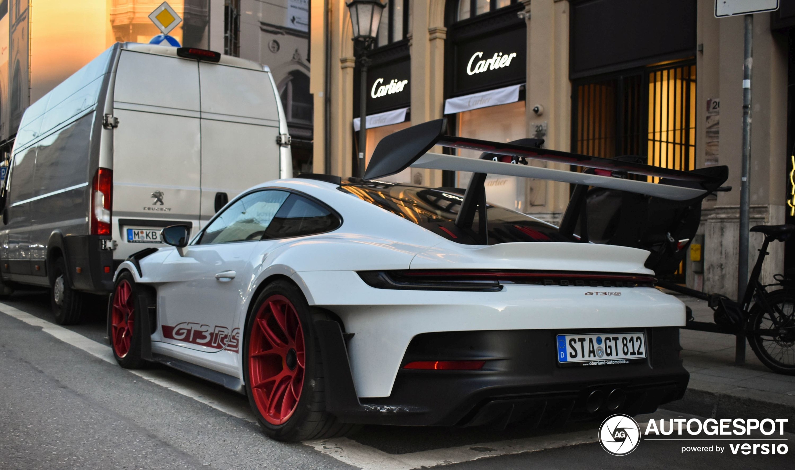 Porsche 992 GT3 RS Weissach Package