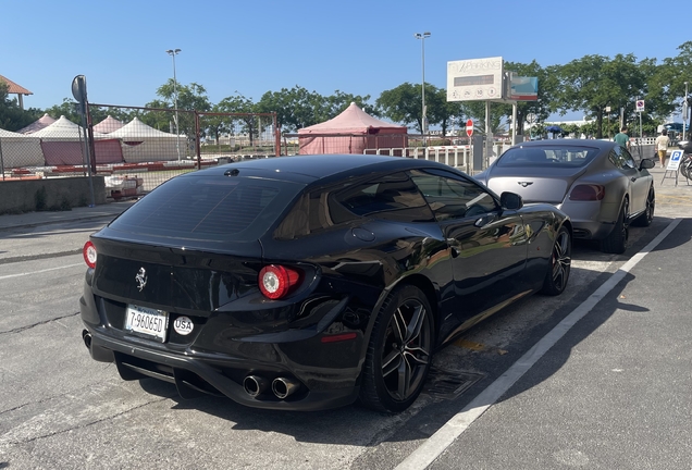 Ferrari FF