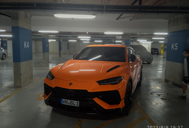 Lamborghini Urus S