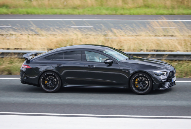 Mercedes-AMG GT 63 X290