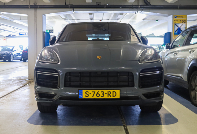 Porsche Cayenne Coupé Turbo S E-Hybrid