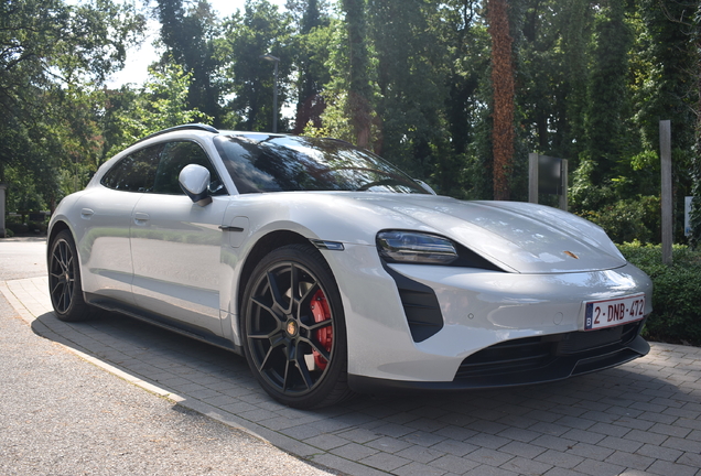 Porsche Taycan GTS Sport Turismo