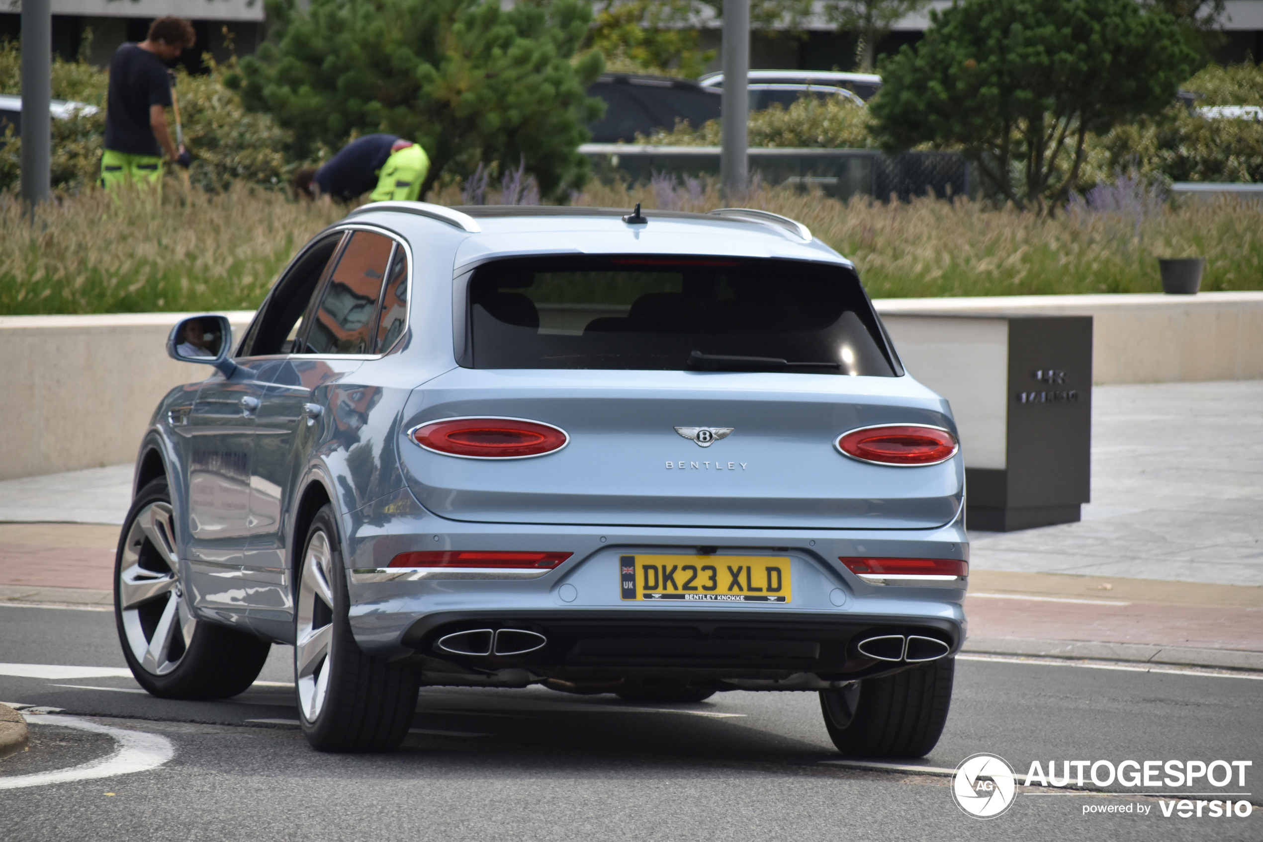 Bentley Bentayga Azure