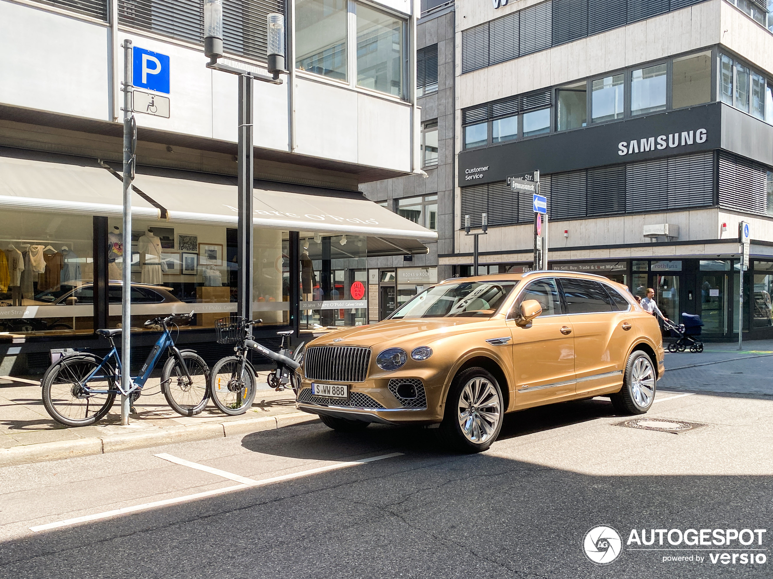 Bentley Bentayga Azure EWB First Edition