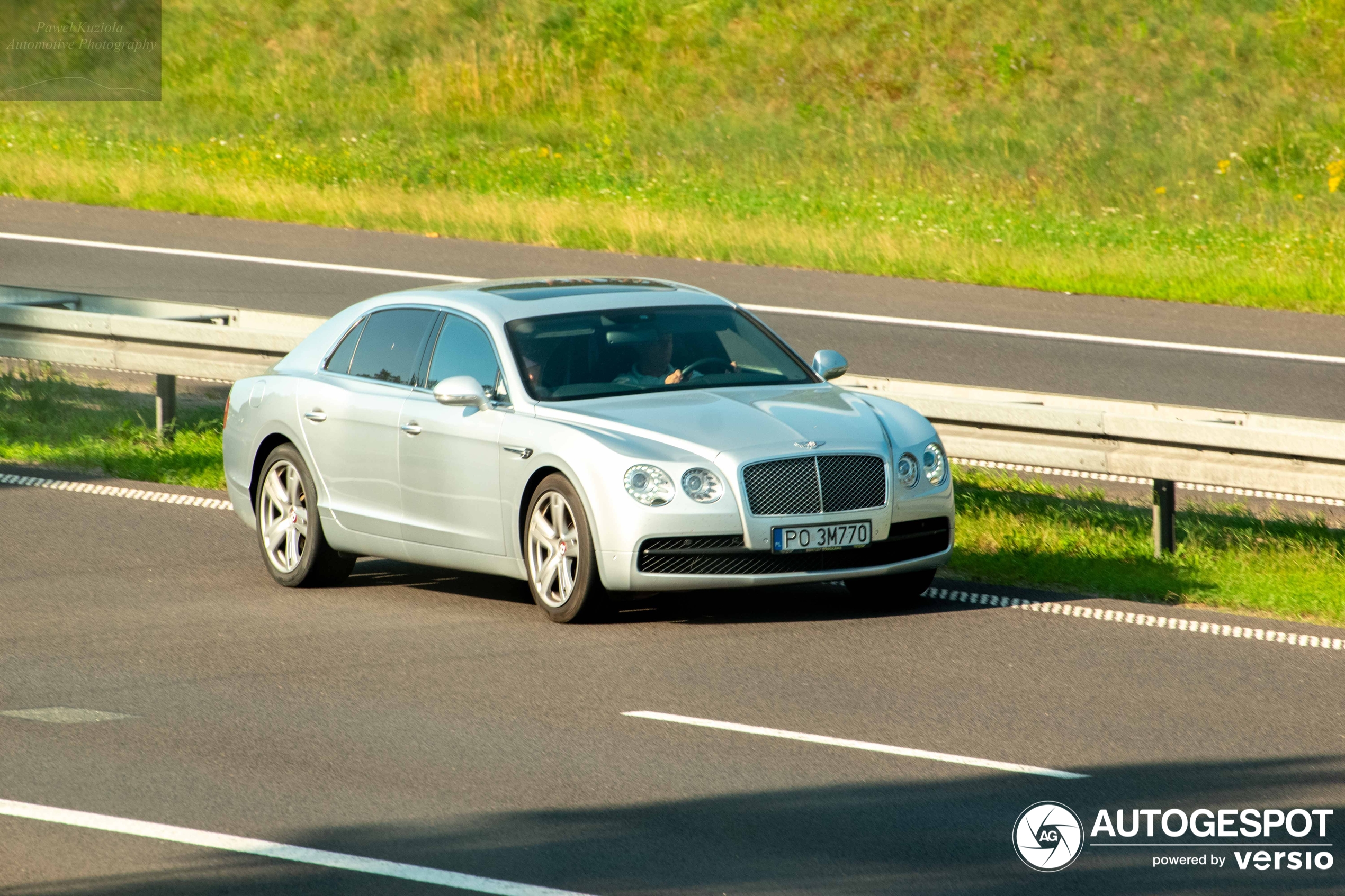 Bentley Flying Spur V8