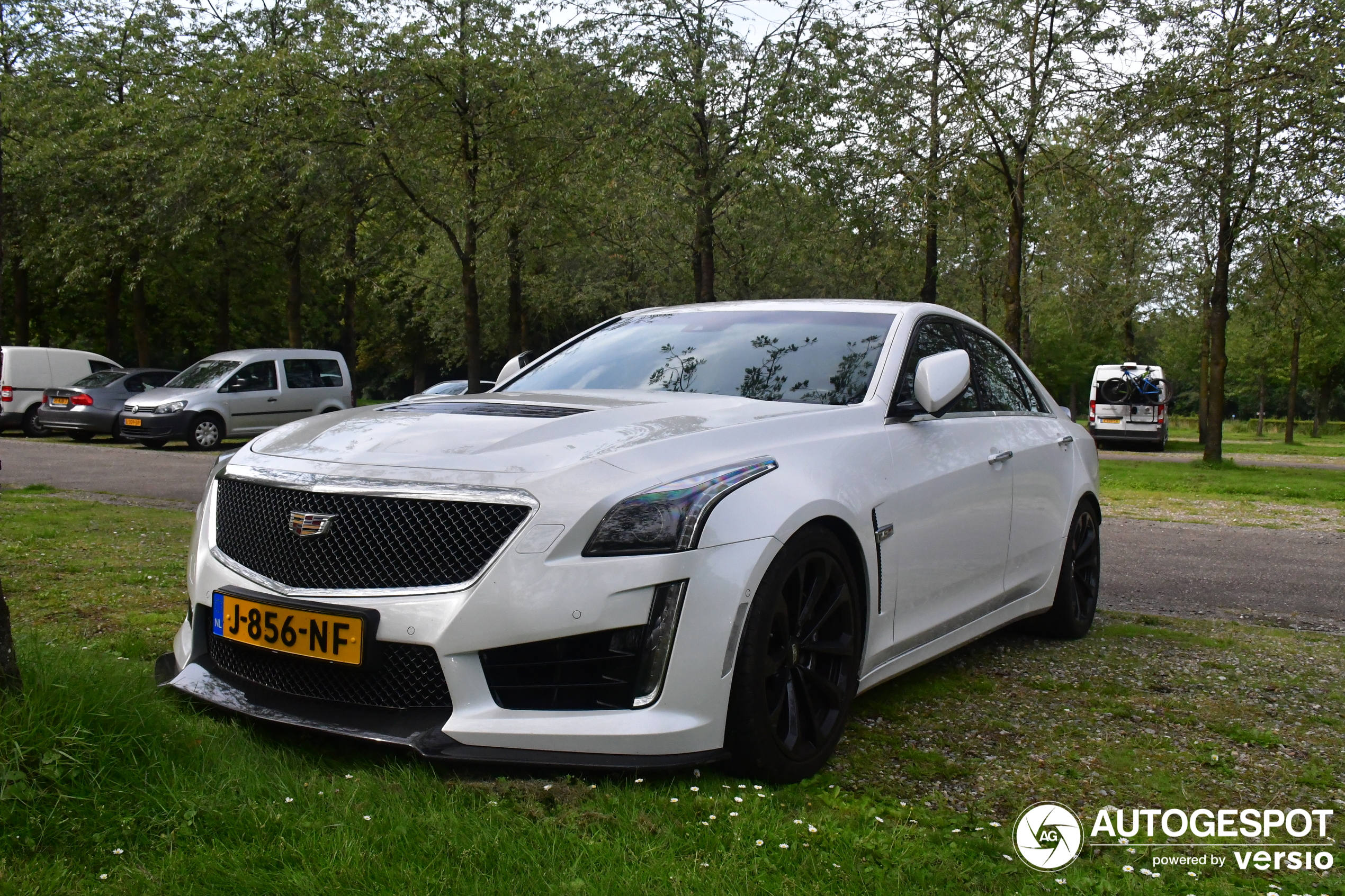 Cadillac CTS-V 2015