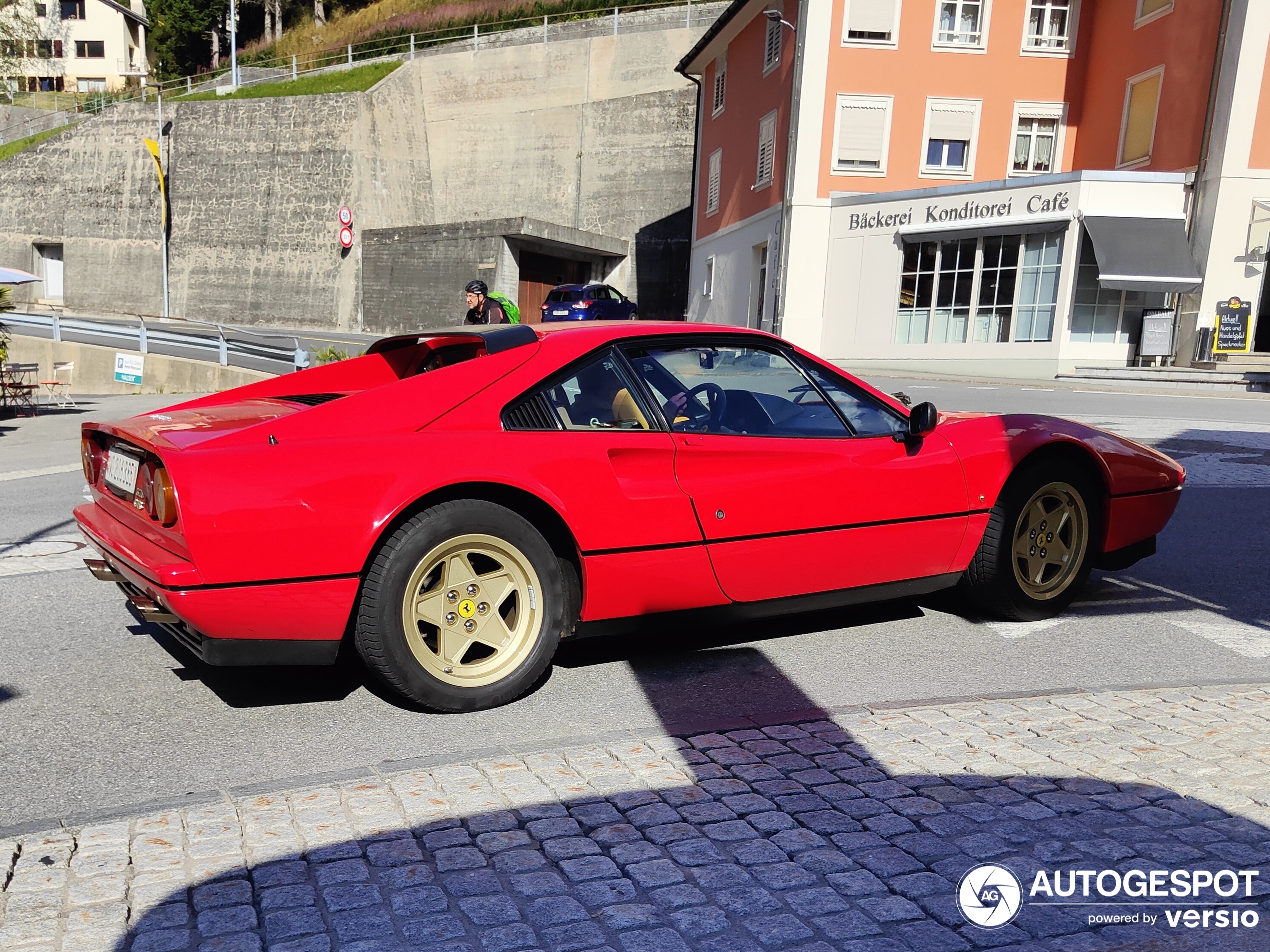 Ferrari 328 GTB