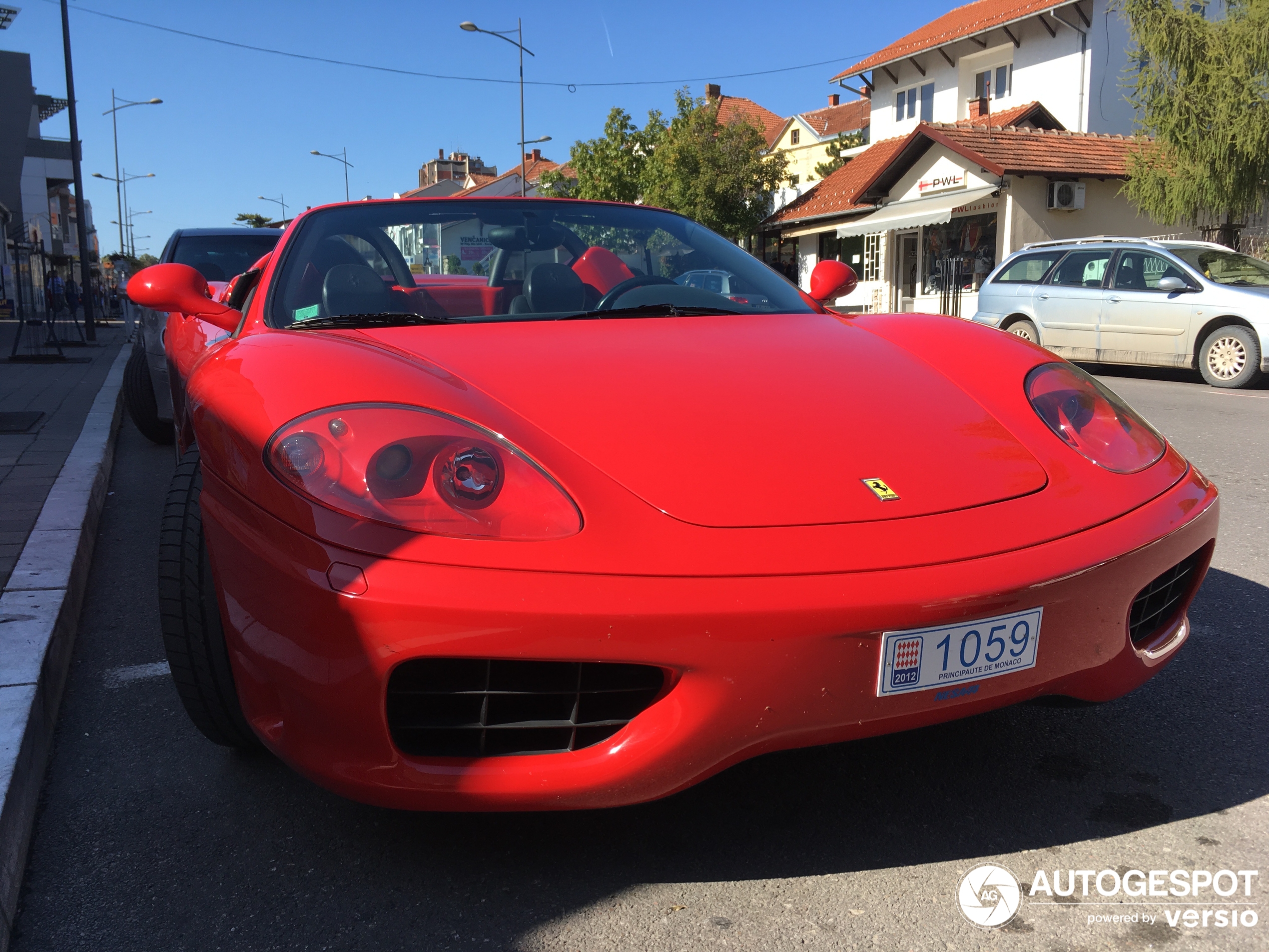 Waar komt deze Ferrari 360 Spider vandaan?