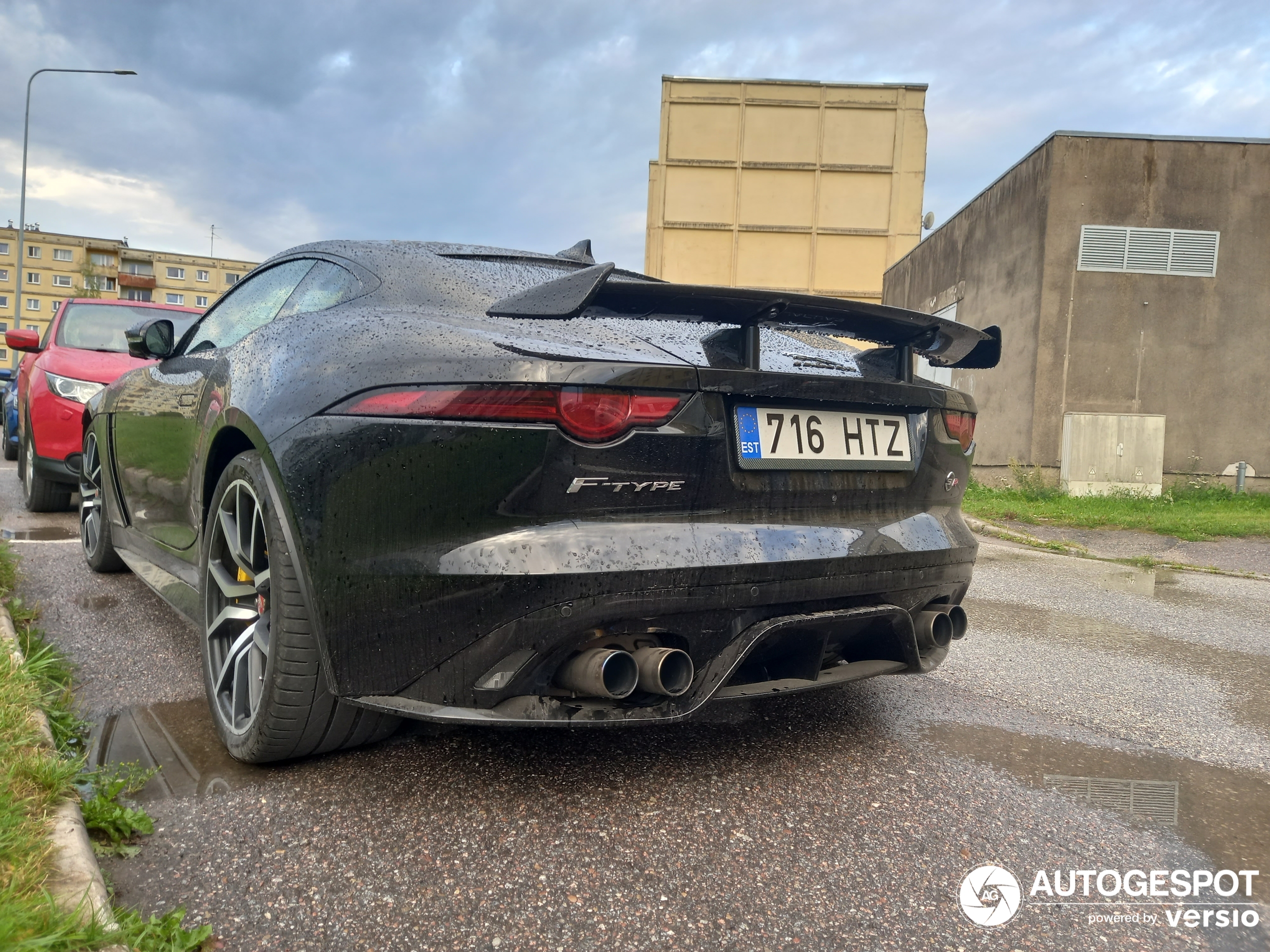 Jaguar F-TYPE SVR Coupé