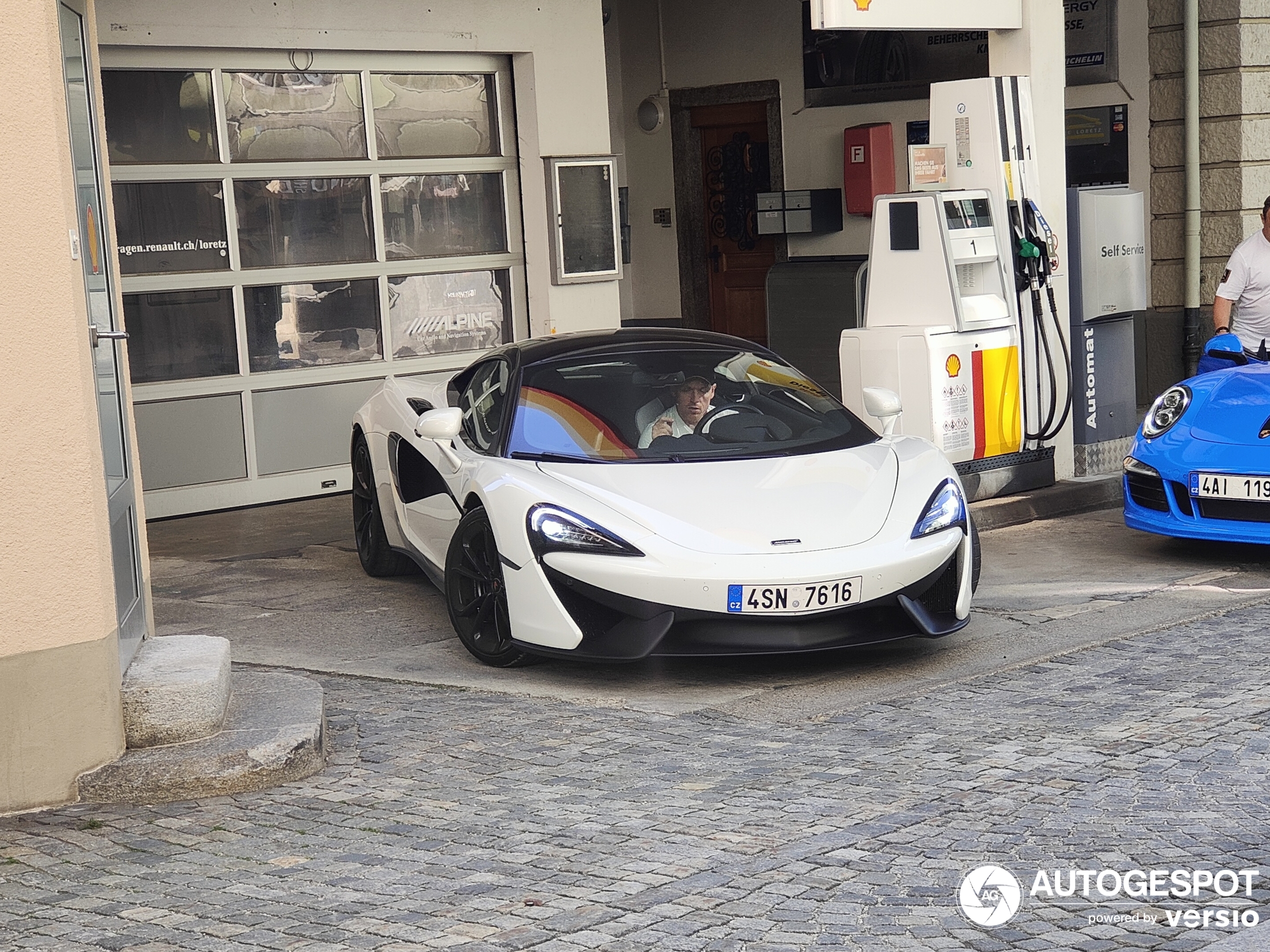 McLaren 570S