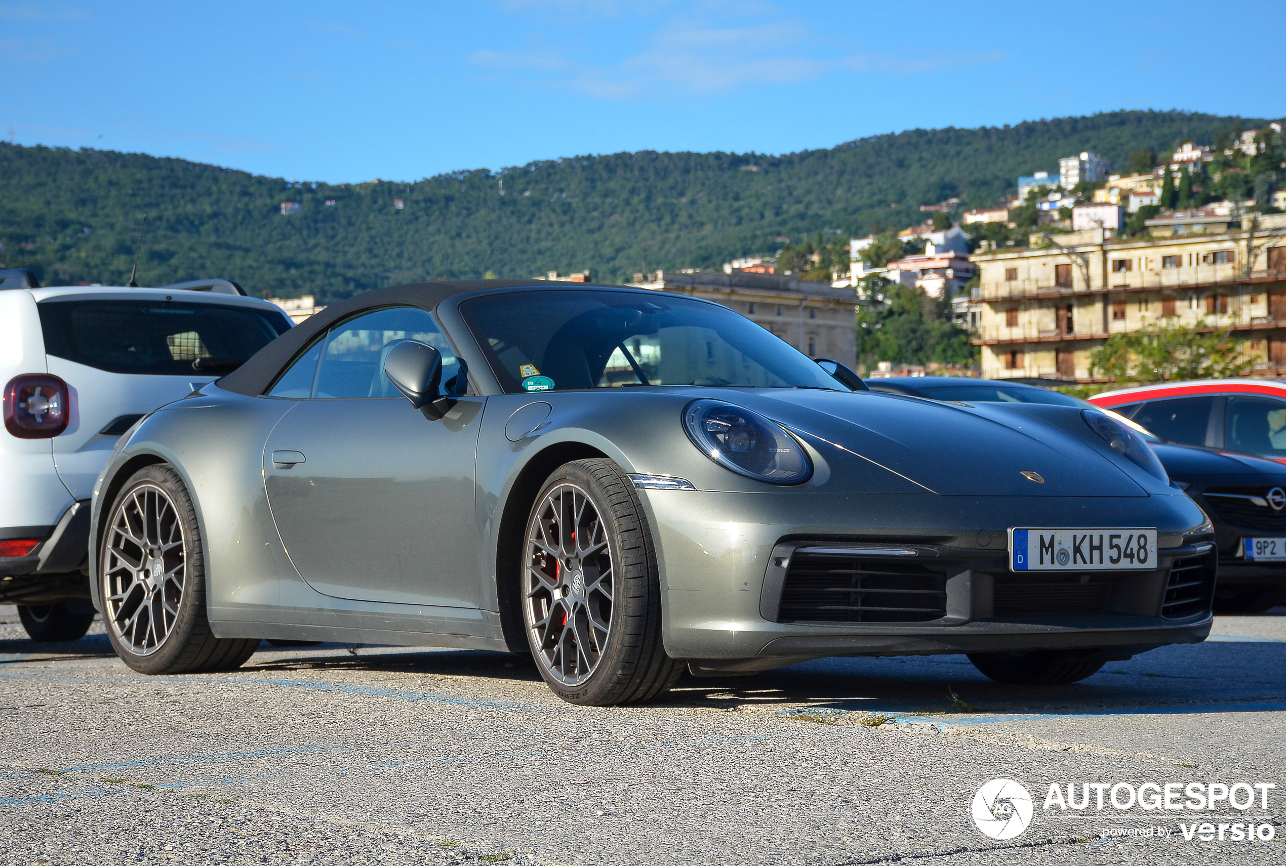 Porsche 992 Carrera 4S Cabriolet