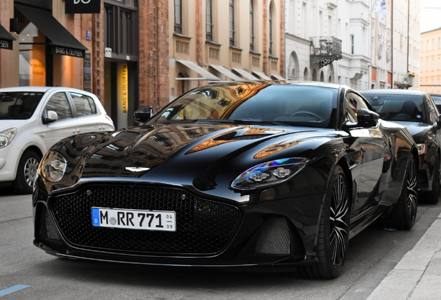 Aston Martin DBS Superleggera