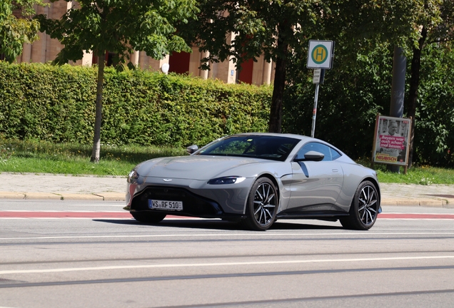 Aston Martin V8 Vantage 2018