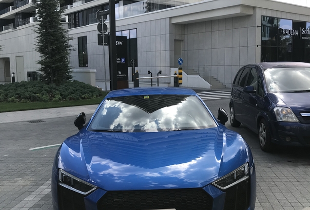 Audi R8 V10 Plus 2015