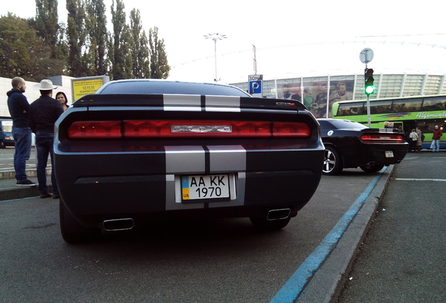 Dodge Challenger SRT-8 392