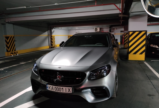 Mercedes-AMG E 63 S W213