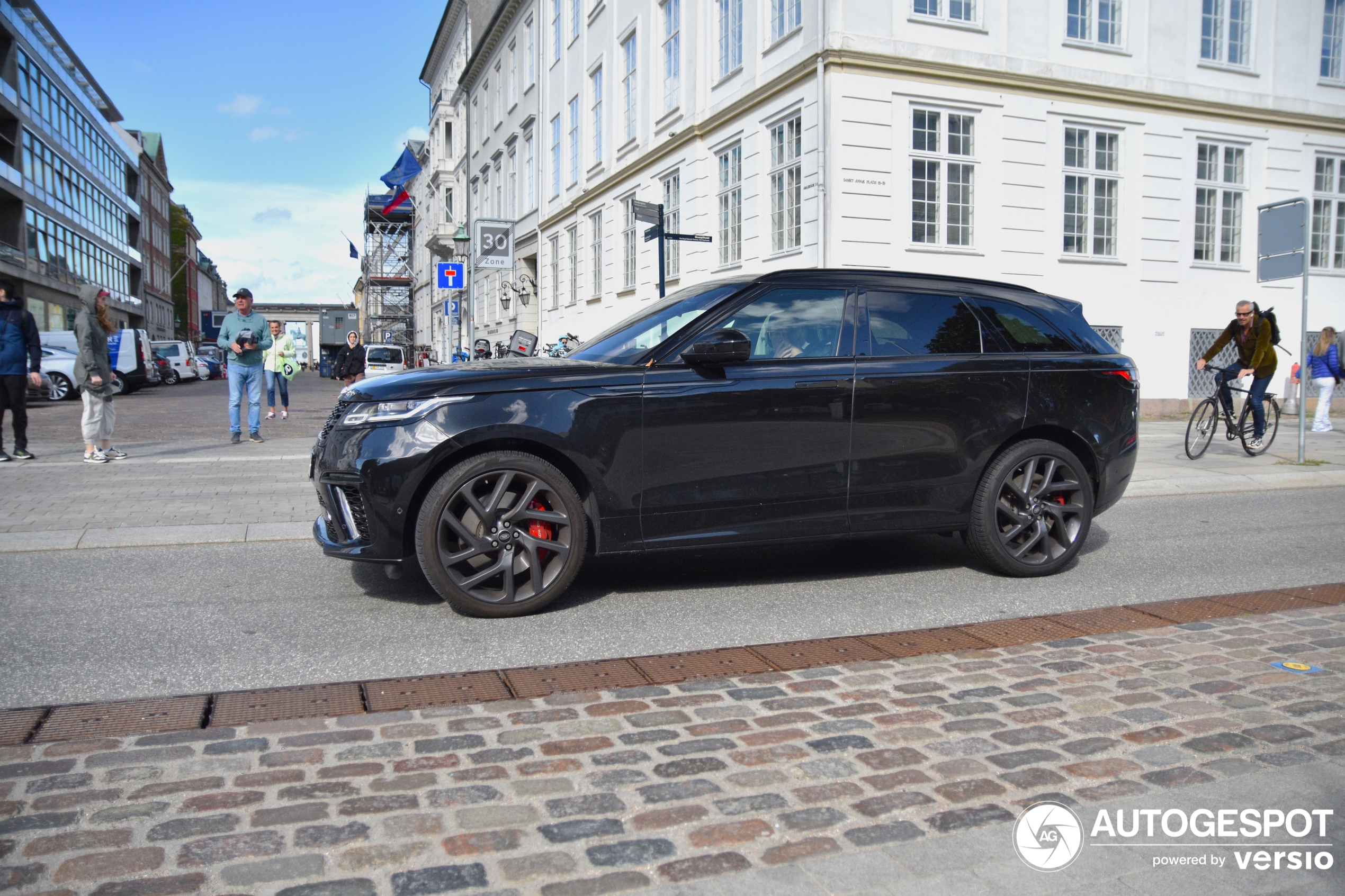 Land Rover Range Rover Velar SVAutobiography