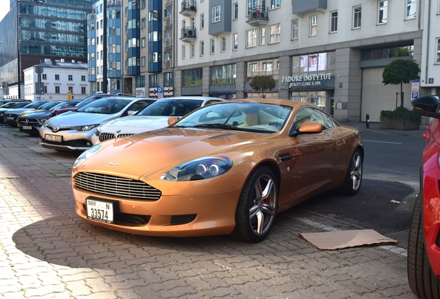 Aston Martin DB9