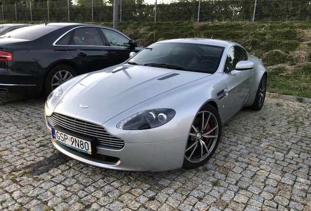 Aston Martin V8 Vantage