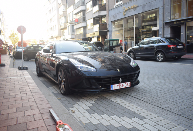 Ferrari GTC4Lusso T