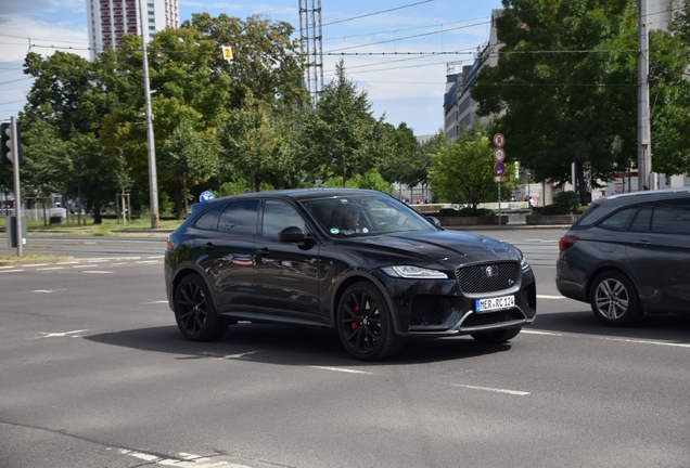 Jaguar F-PACE SVR