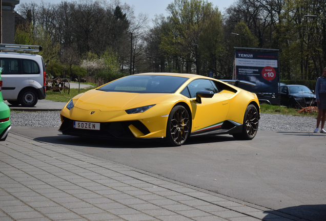 Lamborghini Huracán LP640-4 Performante