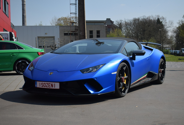 Lamborghini Huracán LP640-4 Performante Spyder