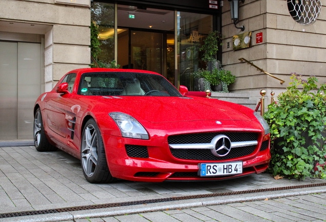 Mercedes-Benz SLS AMG