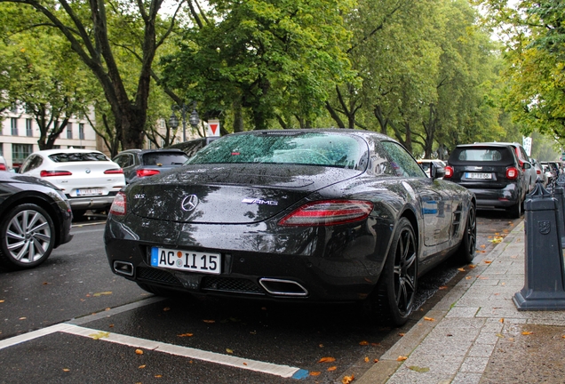 Mercedes-Benz SLS AMG