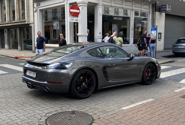 Porsche 718 Cayman GTS