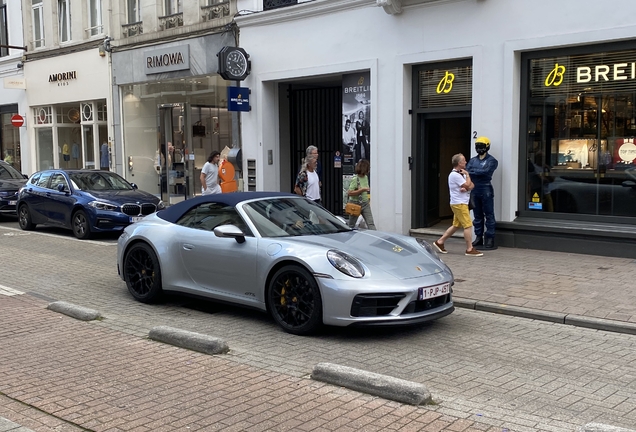 Porsche 992 Carrera 4 GTS Cabriolet