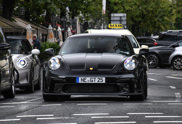 Porsche 992 GT3 Touring