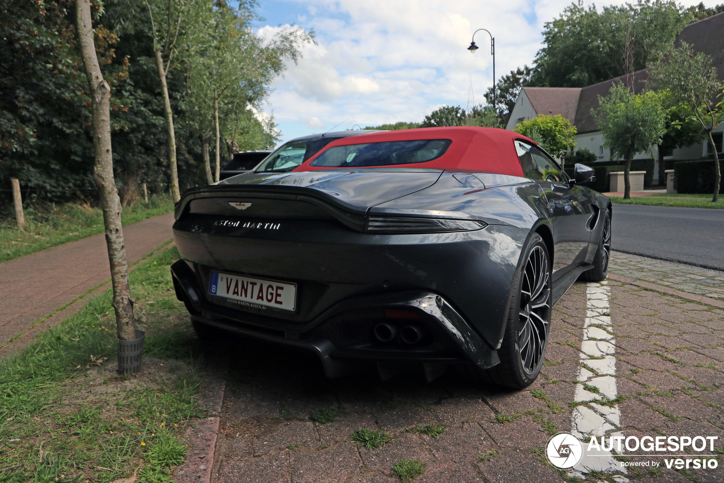 Aston Martin V8 Vantage Roadster 2020