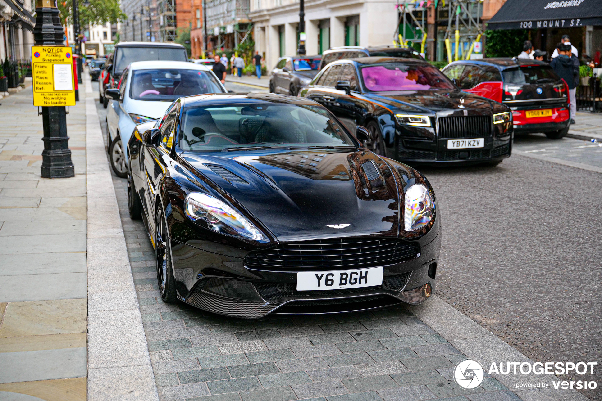 Aston Martin Vanquish 2013