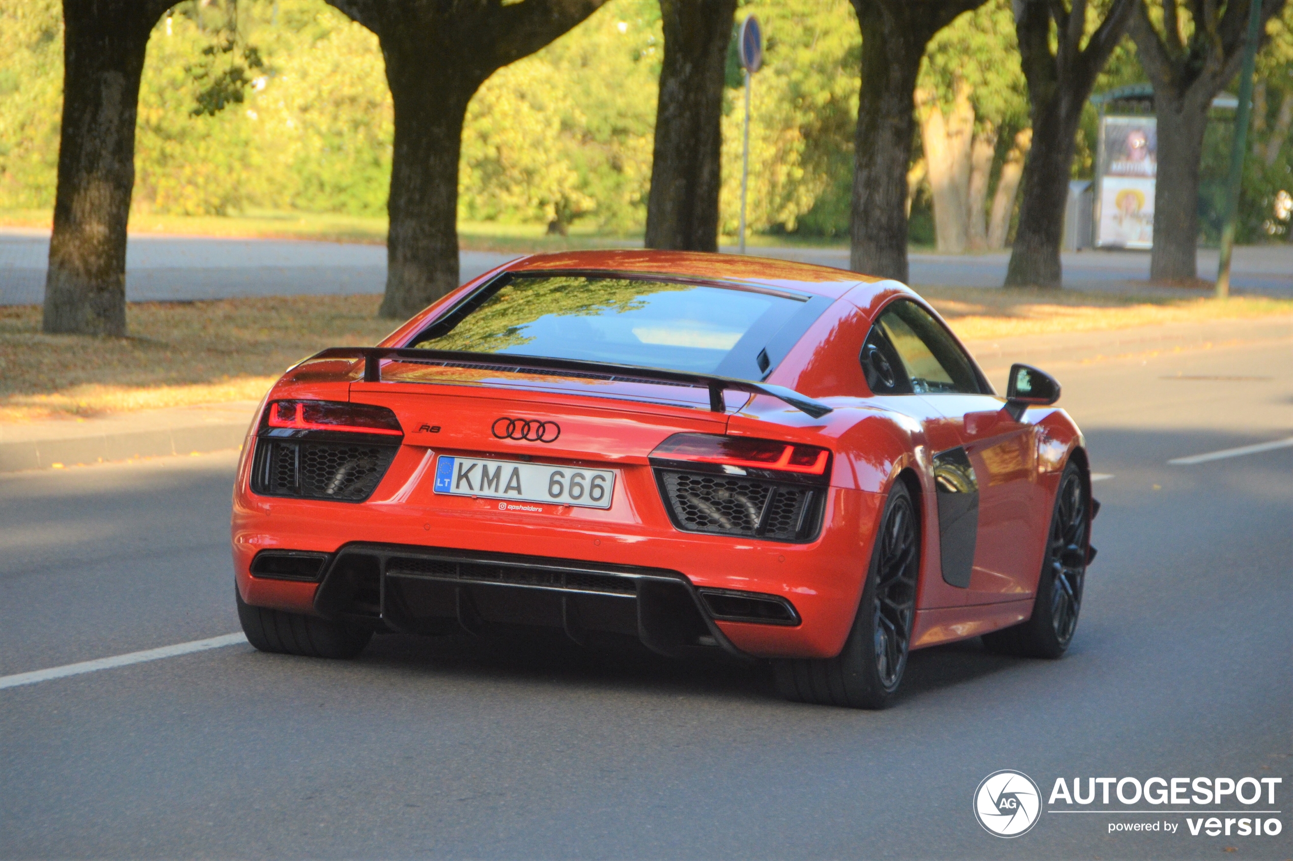 Audi R8 V10 Plus 2015