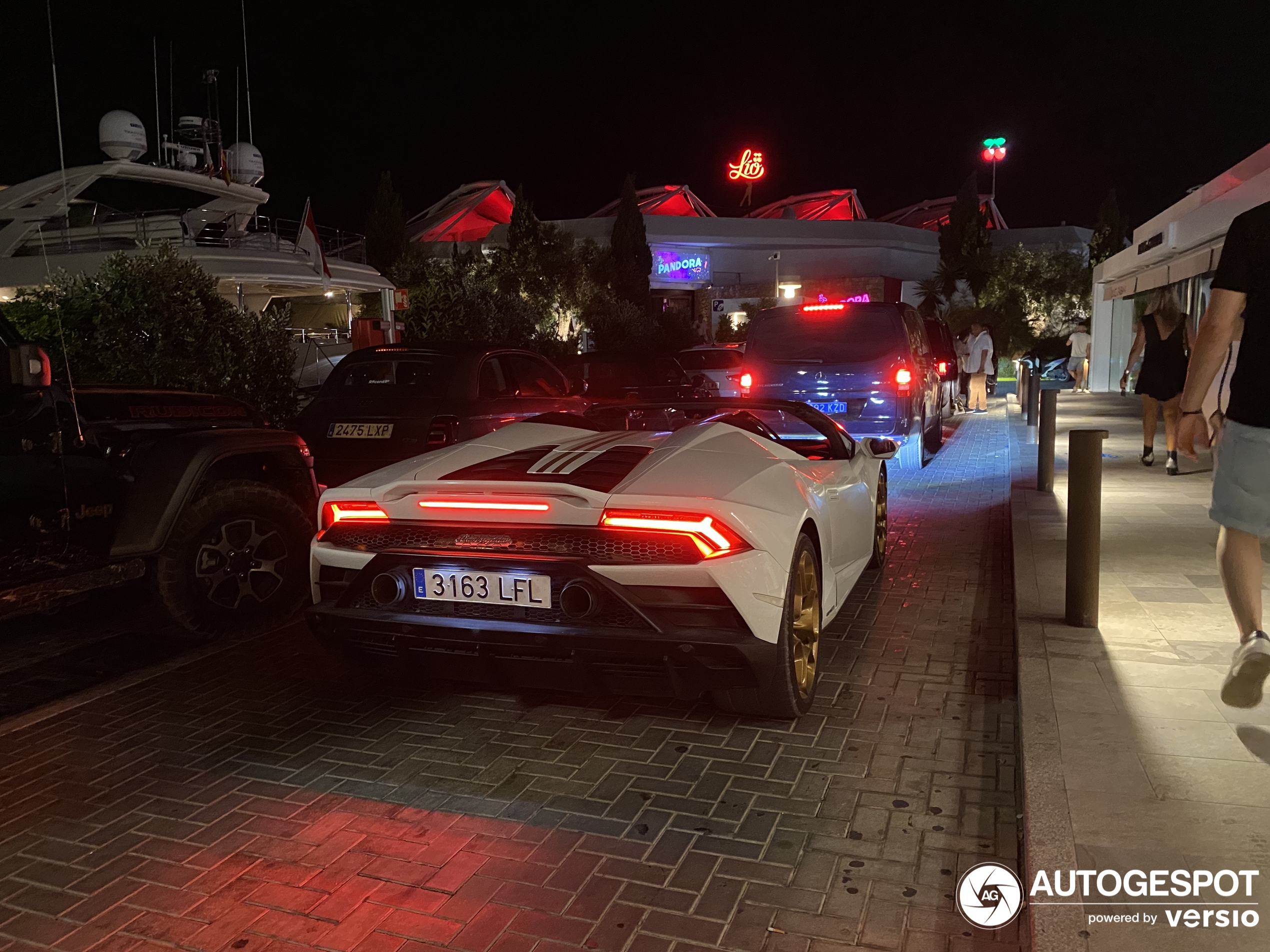 Lamborghini Huracán LP640-4 EVO Spyder