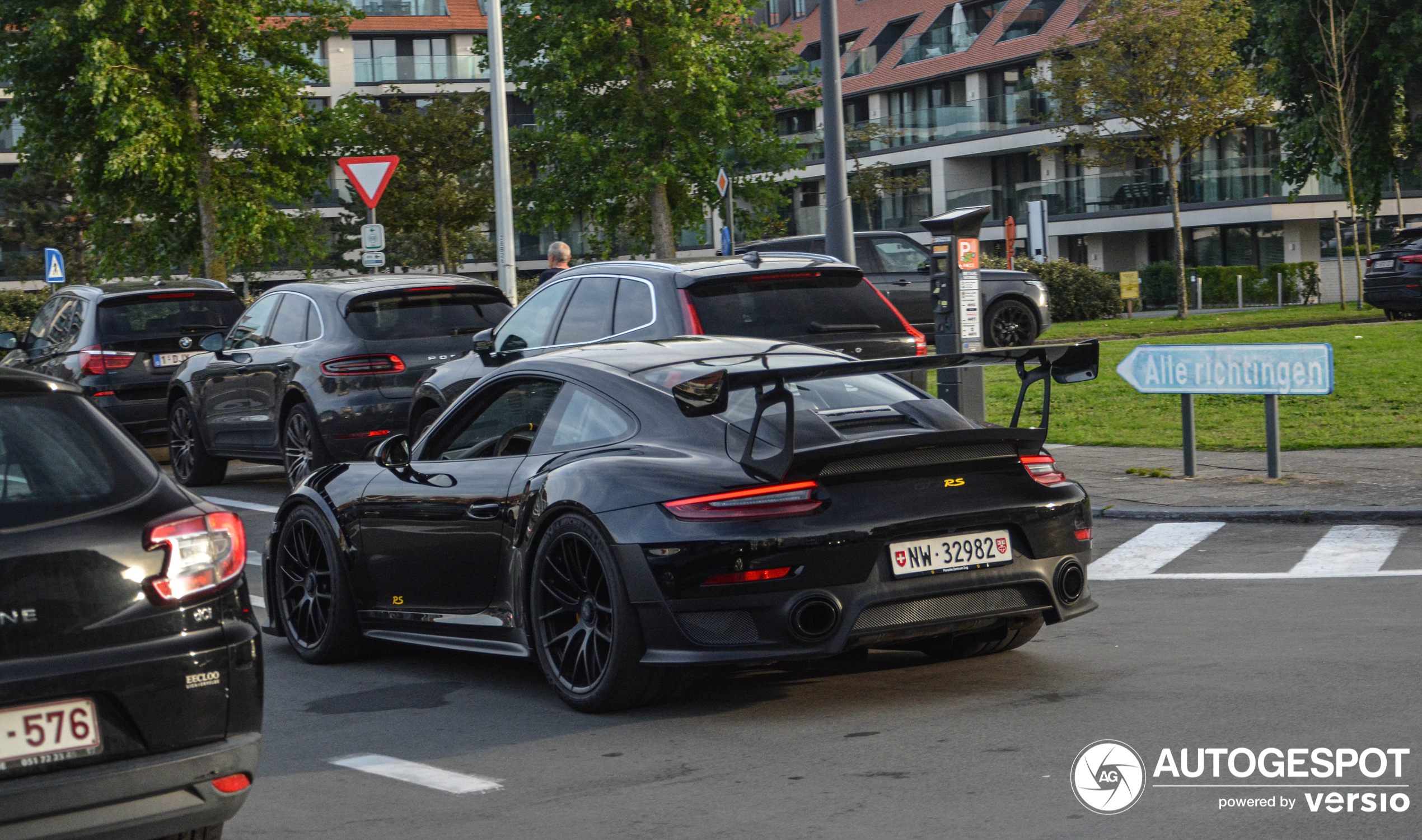 Porsche 991 GT2 RS Weissach Package