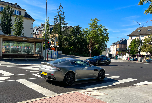 Aston Martin V8 Vantage S